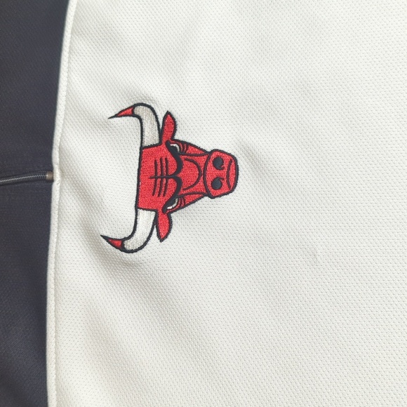 Vintage 90s Nike Chicago Bulls Shooting Warm Up Shooting Shirt XXL - Picture 3 of 9